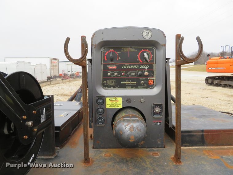 image for item DI2054 Lincoln Pipeliner 200D welder