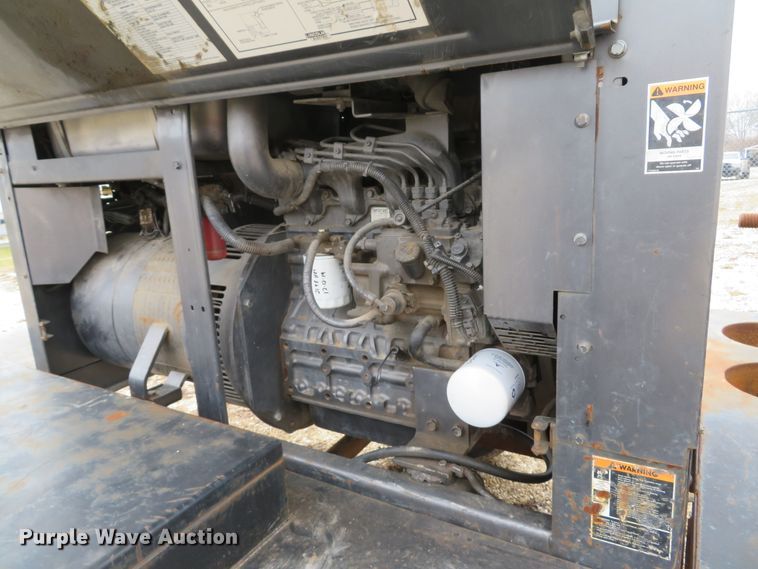 image for item DI2054 Lincoln Pipeliner 200D welder