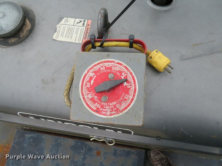 image for item DI2054 Lincoln Pipeliner 200D welder