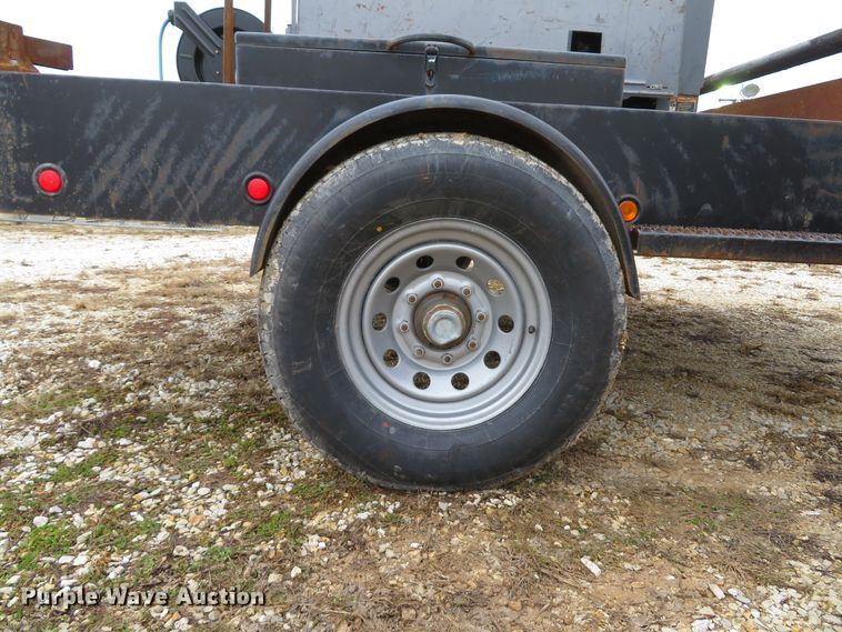 image for item DI2054 Lincoln Pipeliner 200D welder