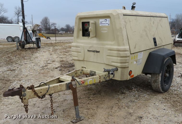 image for item DI2057 2006 Ingersoll Rand P185WJD air compressor