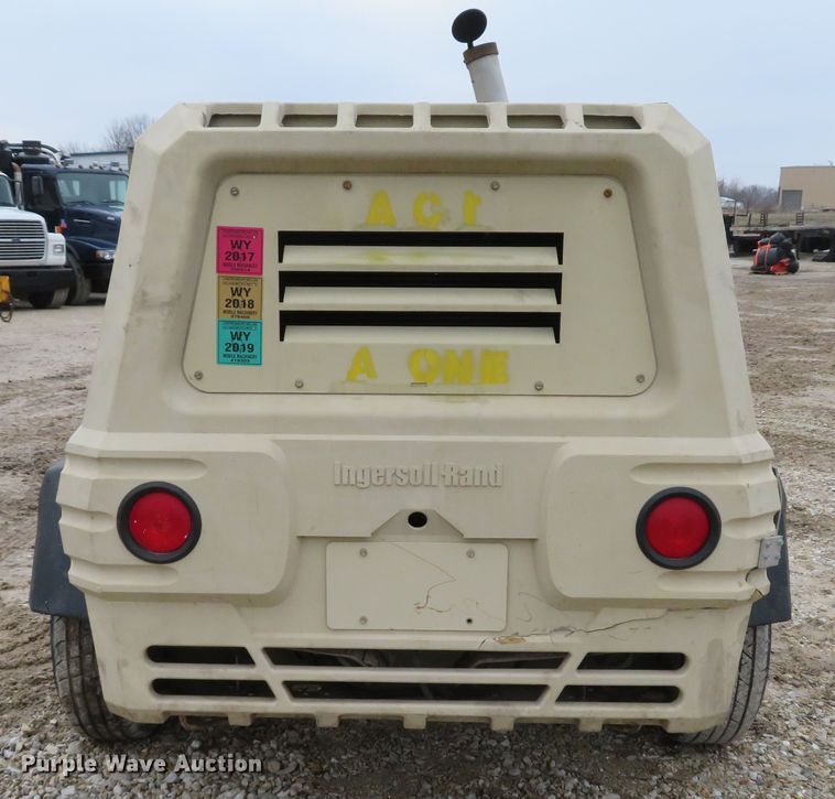 image for item DI2057 2006 Ingersoll Rand P185WJD air compressor