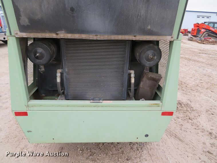 image for item DI2058 Sullair 185DPQ-JD air compressor