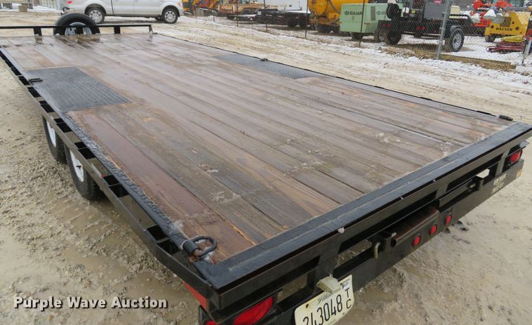 image for item DI2063 2011 Sure Trac ST10220TD02A-B-100 equipment trailer