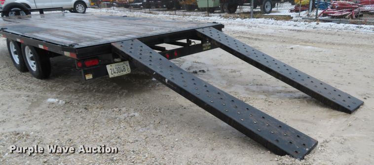 image for item DI2063 2011 Sure Trac ST10220TD02A-B-100 equipment trailer