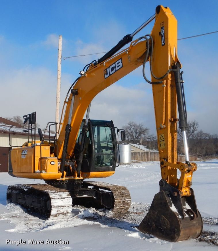 image for item FU9185 2014 JCB JS160 excavator