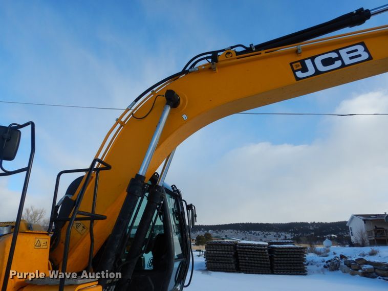 image for item FU9185 2014 JCB JS160 excavator