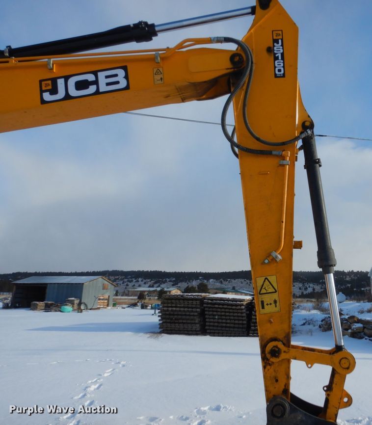 image for item FU9185 2014 JCB JS160 excavator