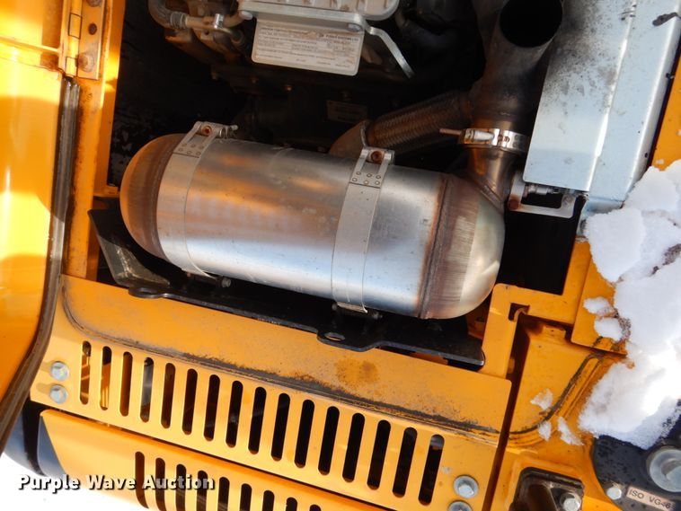 image for item FU9185 2014 JCB JS160 excavator