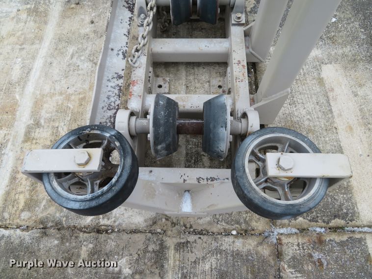 image for item GI9059 Eagle pipe cradle