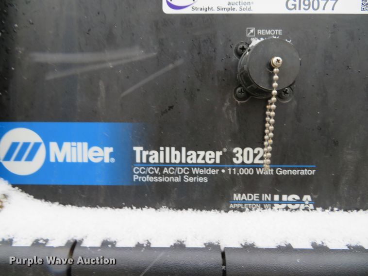 image for item GI9077 Miller Tailblazer 302 welder/generator