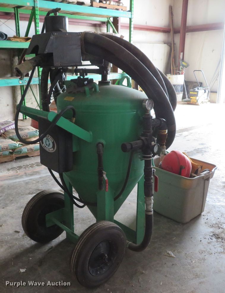 image for item GI9090 2017 MMLJ DB800 dustless media blaster