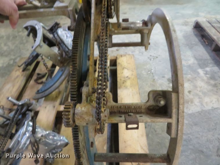 image for item GI9098 (3) H&M Pipe Beveling Machine Co.