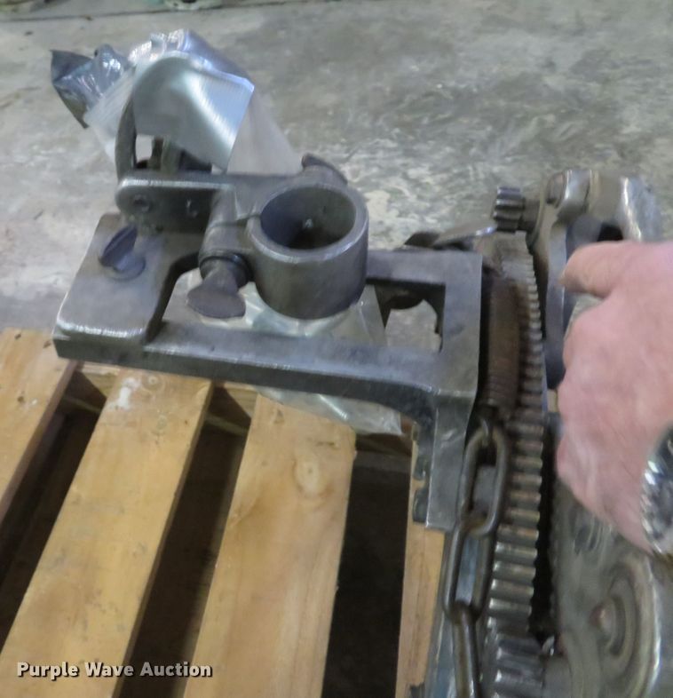 image for item GI9098 (3) H&M Pipe Beveling Machine Co.