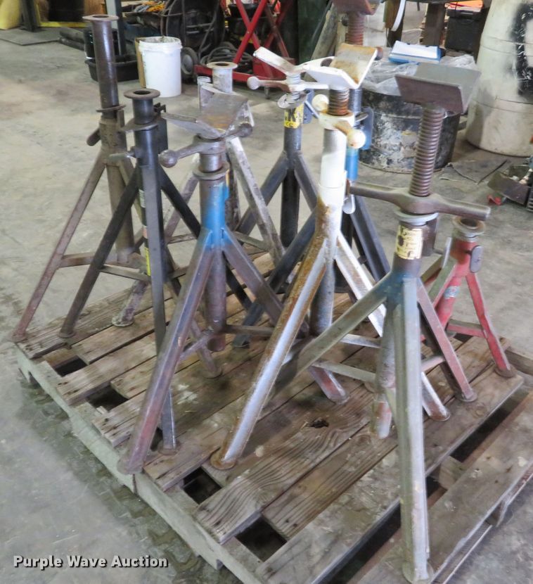 (9) pipe stands in Troy, MO Item GI9120 sold Purple Wave