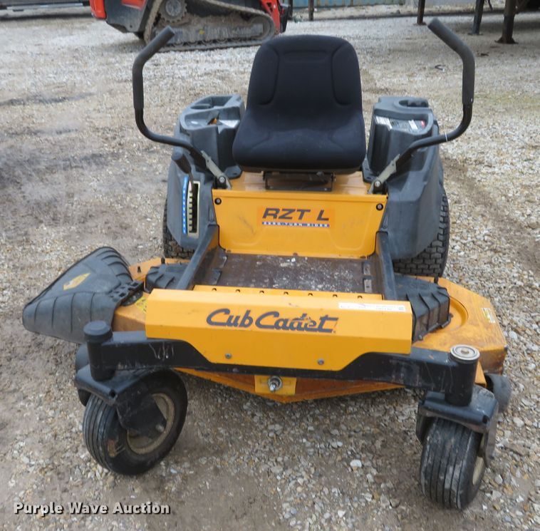 image for item GI9148 2014 Cub Cadet RZT-L lawn mower