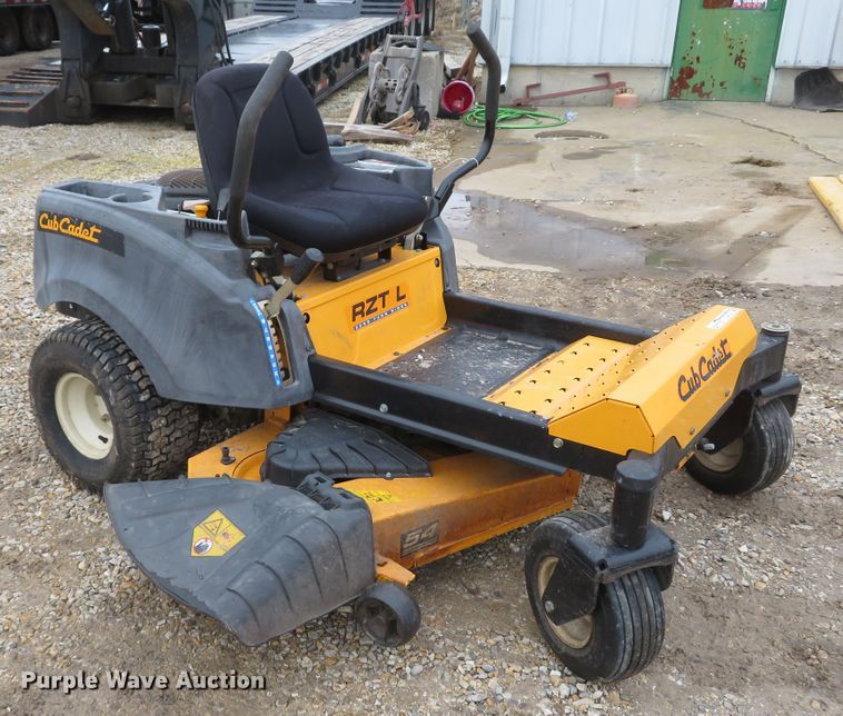 image for item GI9148 2014 Cub Cadet RZT-L lawn mower