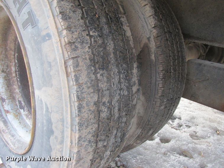 image for item DA8346 1991 Trail King TK20 equipment trailer