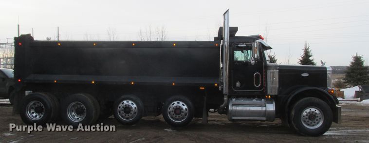 image for item DA8347 1995 Peterbilt 379 dump truck