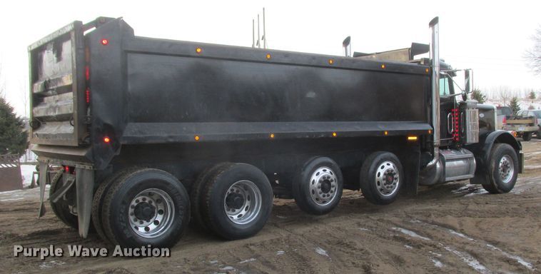 image for item DA8347 1995 Peterbilt 379 dump truck