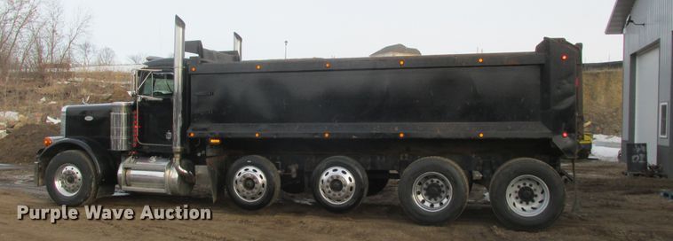 image for item DA8347 1995 Peterbilt 379 dump truck