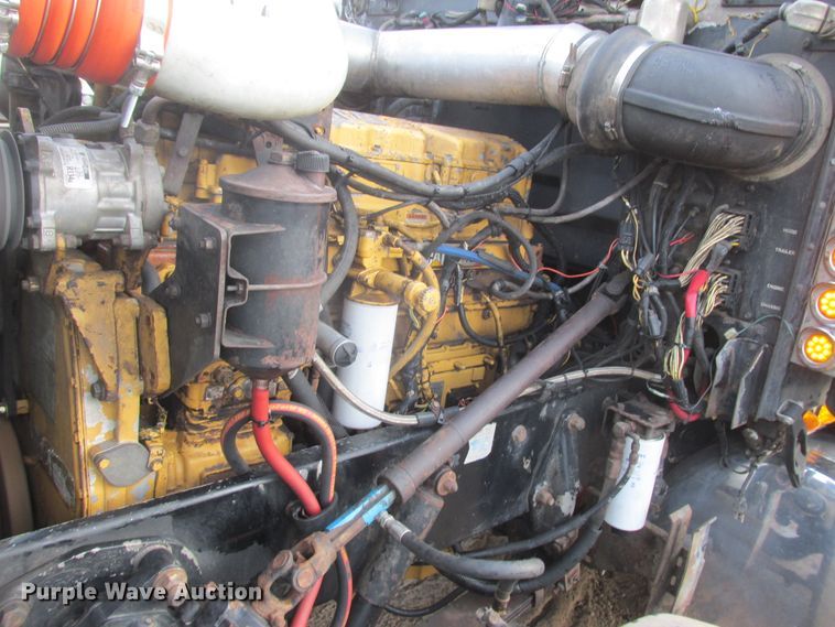 image for item DA8347 1995 Peterbilt 379 dump truck