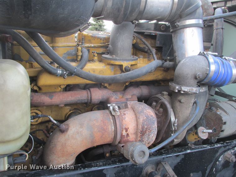 image for item DA8347 1995 Peterbilt 379 dump truck