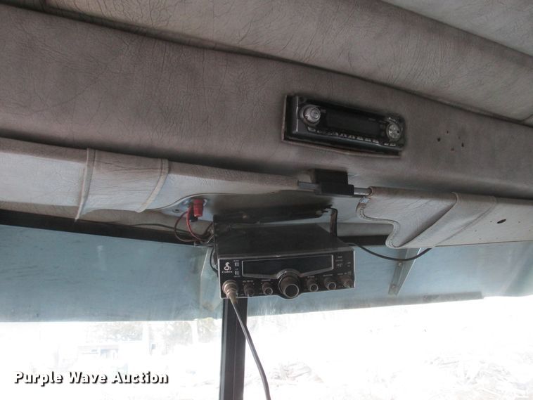 image for item DA8347 1995 Peterbilt 379 dump truck