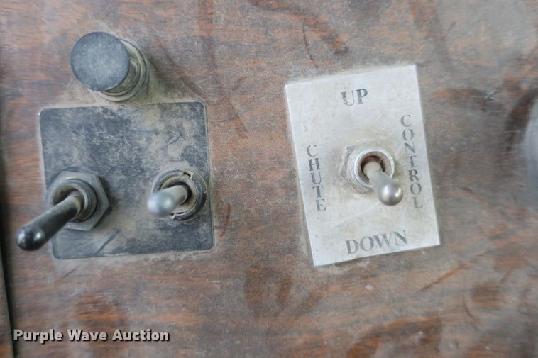 image for item DB10006 1998 Peterbilt 357 ready mix truck