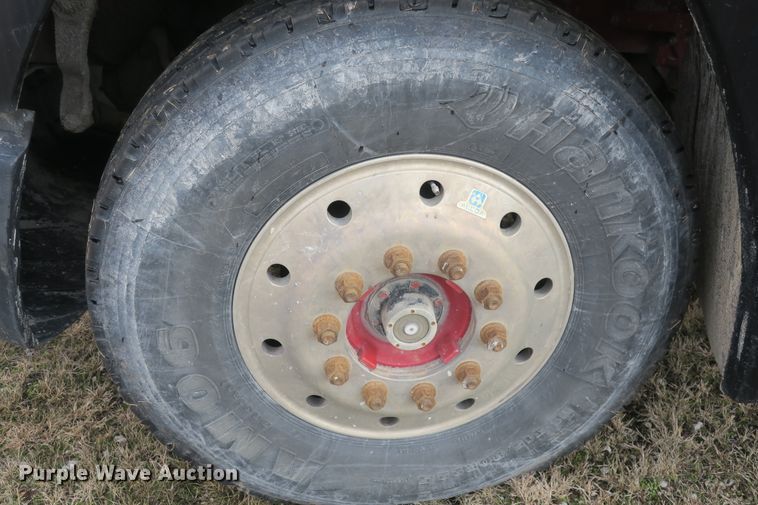 image for item DB10008 1993 Freightliner FLD dump truck