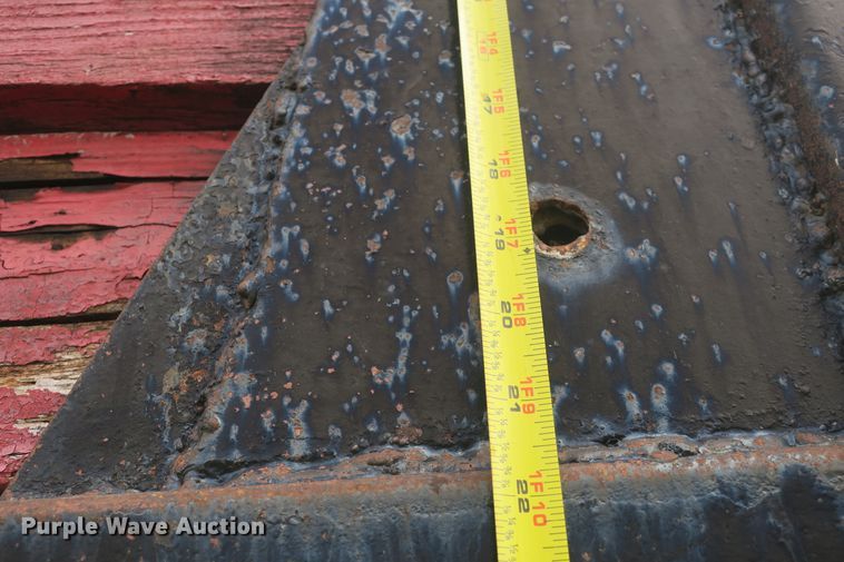 image for item DB10008 1993 Freightliner FLD dump truck