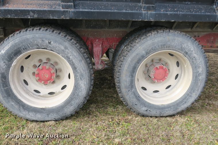 image for item DB10008 1993 Freightliner FLD dump truck