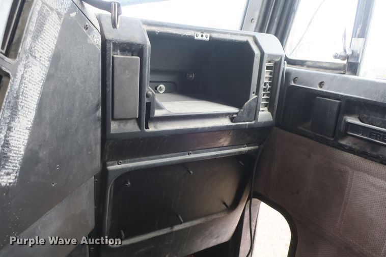 image for item DB10008 1993 Freightliner FLD dump truck