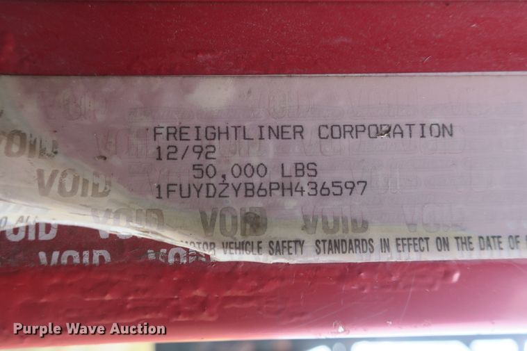 image for item DB10008 1993 Freightliner FLD dump truck