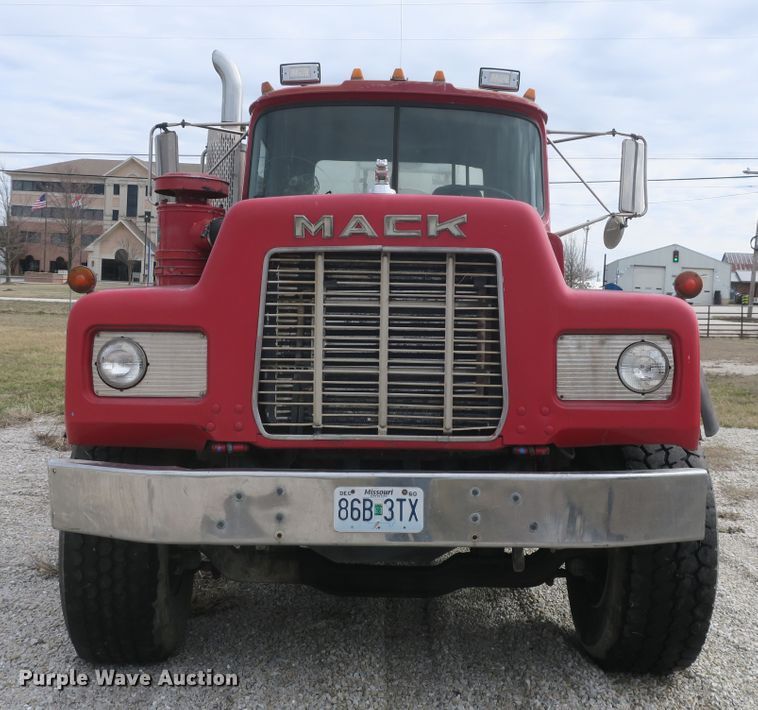 image for item DB10009 1990 Mack RD690S ready mix truck