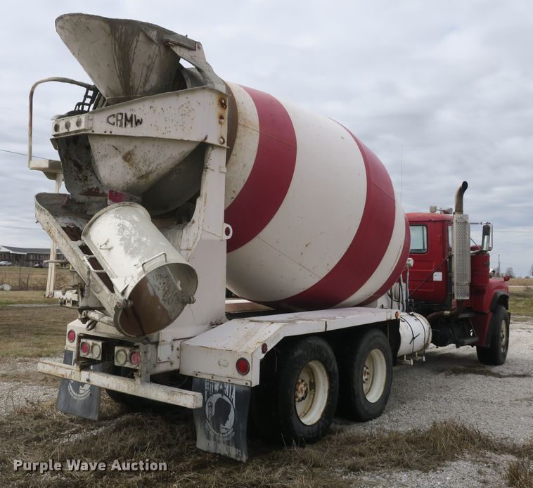image for item DB10009 1990 Mack RD690S ready mix truck