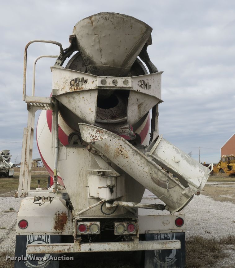 image for item DB10009 1990 Mack RD690S ready mix truck