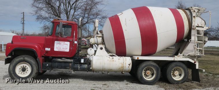 image for item DB10009 1990 Mack RD690S ready mix truck
