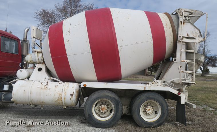 image for item DB10009 1990 Mack RD690S ready mix truck
