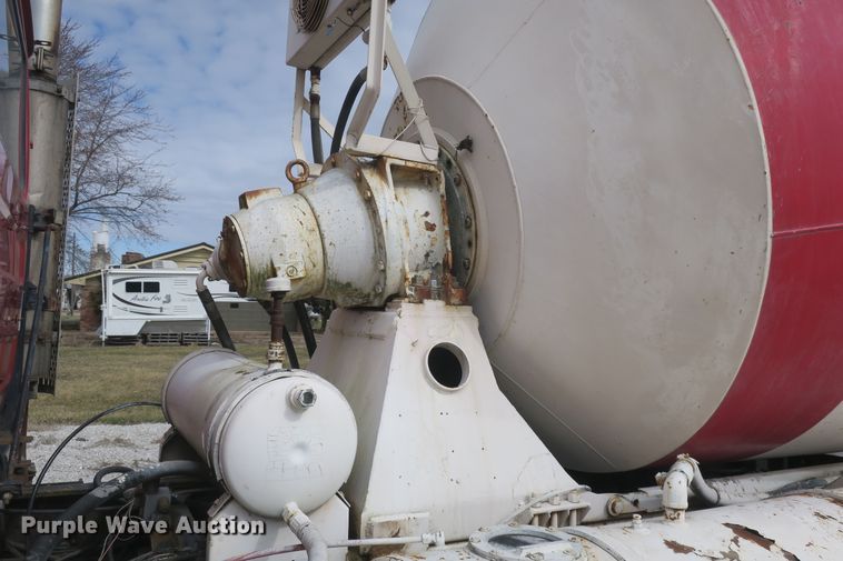 image for item DB10009 1990 Mack RD690S ready mix truck