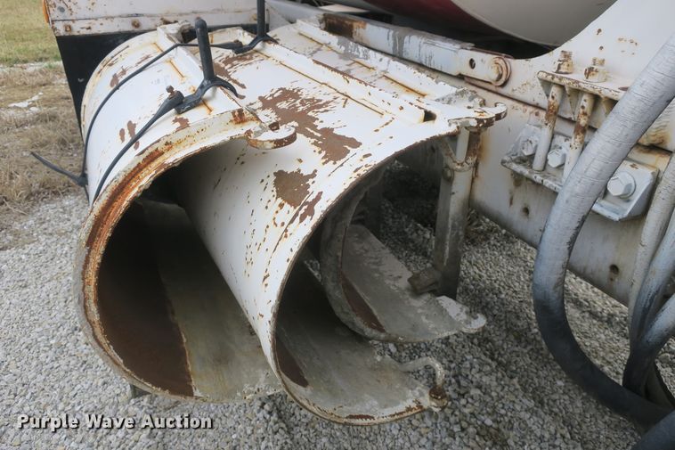 image for item DB10009 1990 Mack RD690S ready mix truck