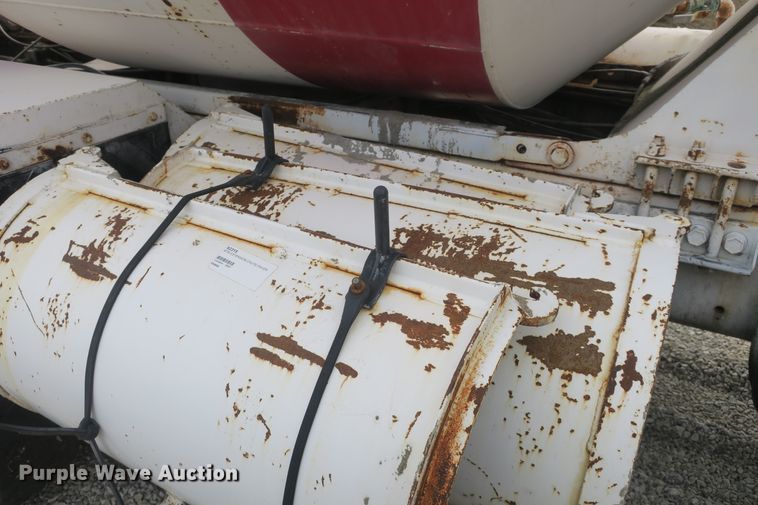 image for item DB10009 1990 Mack RD690S ready mix truck