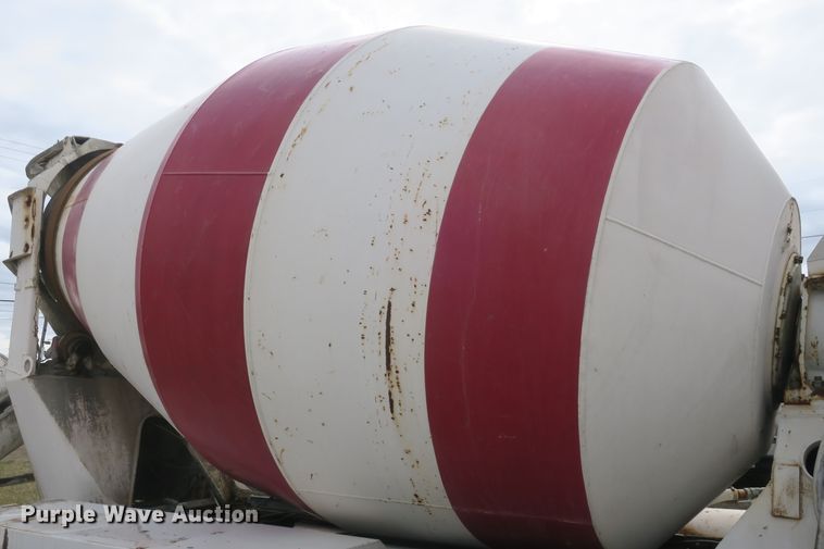 image for item DB10009 1990 Mack RD690S ready mix truck