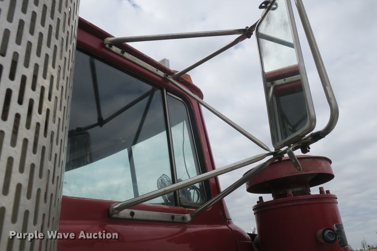 image for item DB10009 1990 Mack RD690S ready mix truck