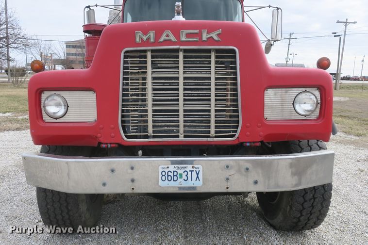 image for item DB10009 1990 Mack RD690S ready mix truck