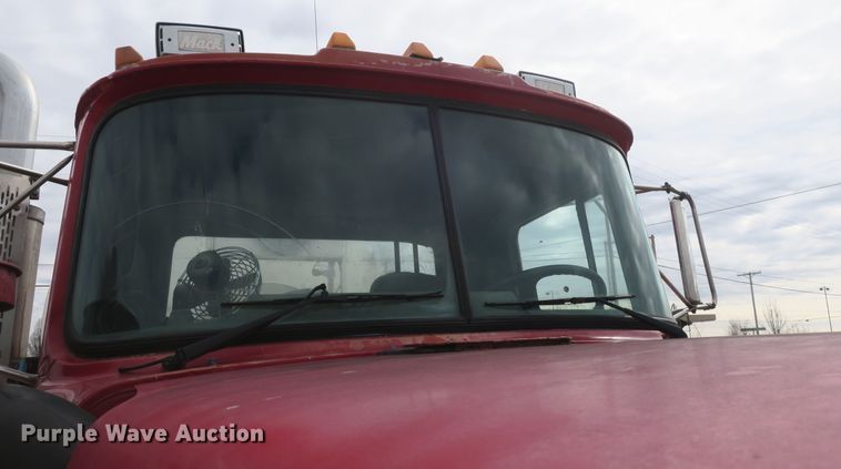 image for item DB10009 1990 Mack RD690S ready mix truck