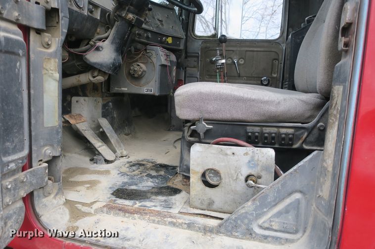 image for item DB10009 1990 Mack RD690S ready mix truck