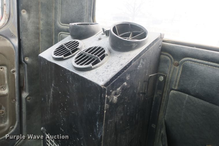 image for item DB10009 1990 Mack RD690S ready mix truck