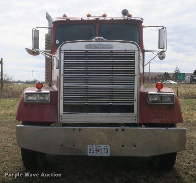 image for item DB10010 1985 Freightliner FLC dump truck