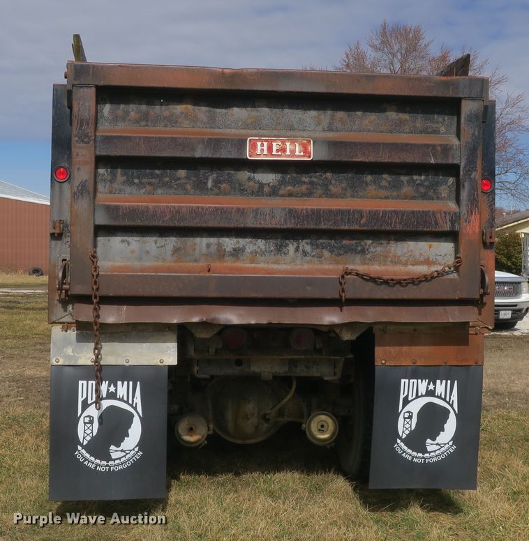 image for item DB10010 1985 Freightliner FLC dump truck